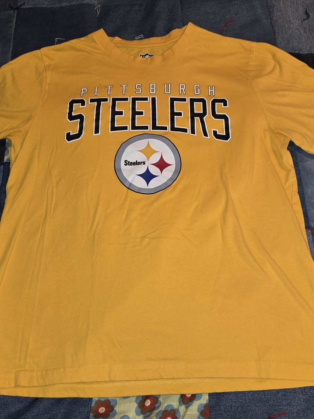 Pittsburgh Steelers NFL Graphic Tee Yellow G-III Sports Size Large Unisex